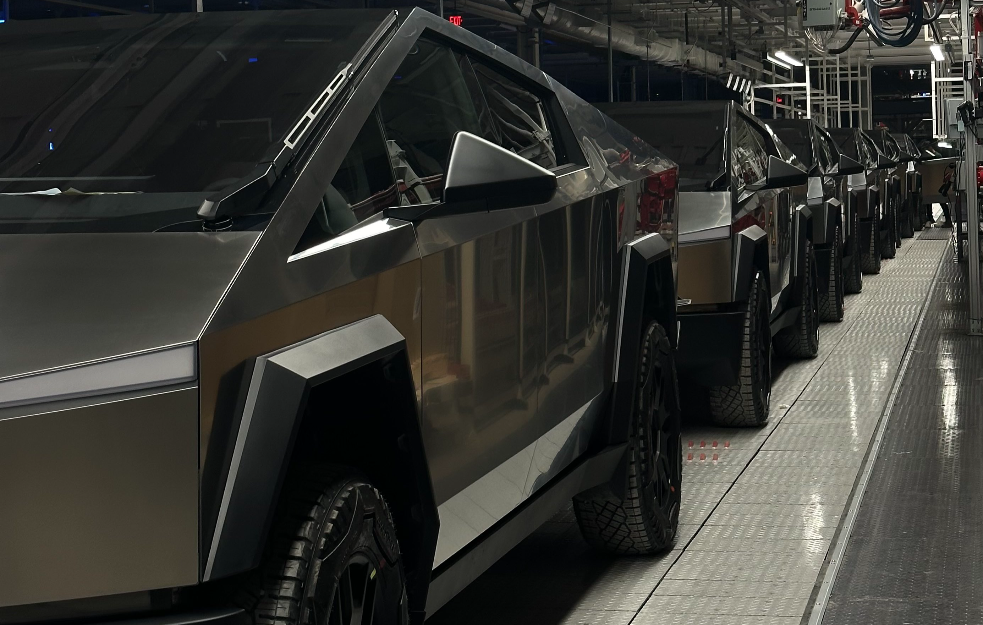 Kompanija Tesla otkupljuje svoja vozila po znatno nižoj ceni!