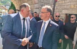 Macut sa Dodikom: Veliki srpski narod treba da bude zajedno, veze trajne i sveprisutne