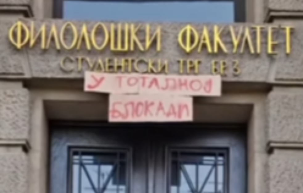 Studenti Filološkog fakulteta koji blokiraju ulaz u zgradu se oglasili