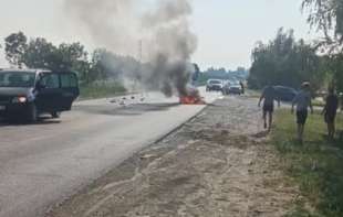 Stravičan udes u Šapcu: Šestoro povređeno u sudaru motocikla i automobila (VIDEO)