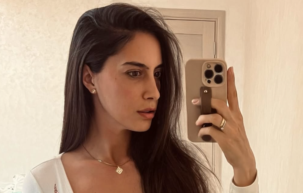 Naša voditeljka raskinula veridbu sa 16 godina starijim, udala se za biznismena i danas uživa u luksuzu (FOTO)