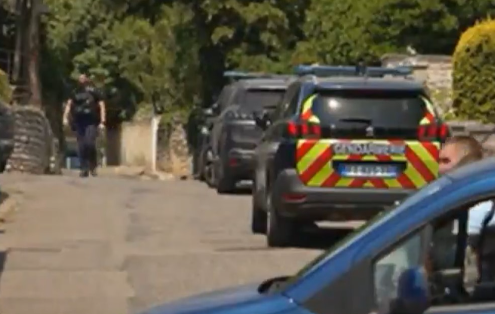 Venčanje pretvoreno u stravično tragediju: Napadači sa kapuljačama ubili nevestu, teško ranili mladoženju (VIDEO)
