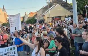 Protesti studenata i građana u Zrenjaninu i Lapovu:Nismo umorni, vidimo se na Vidovdan