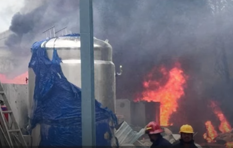 Eksplozija i požar u fabrici u Indiji: Broj žrtava porastao na 36, desetine povređenih     