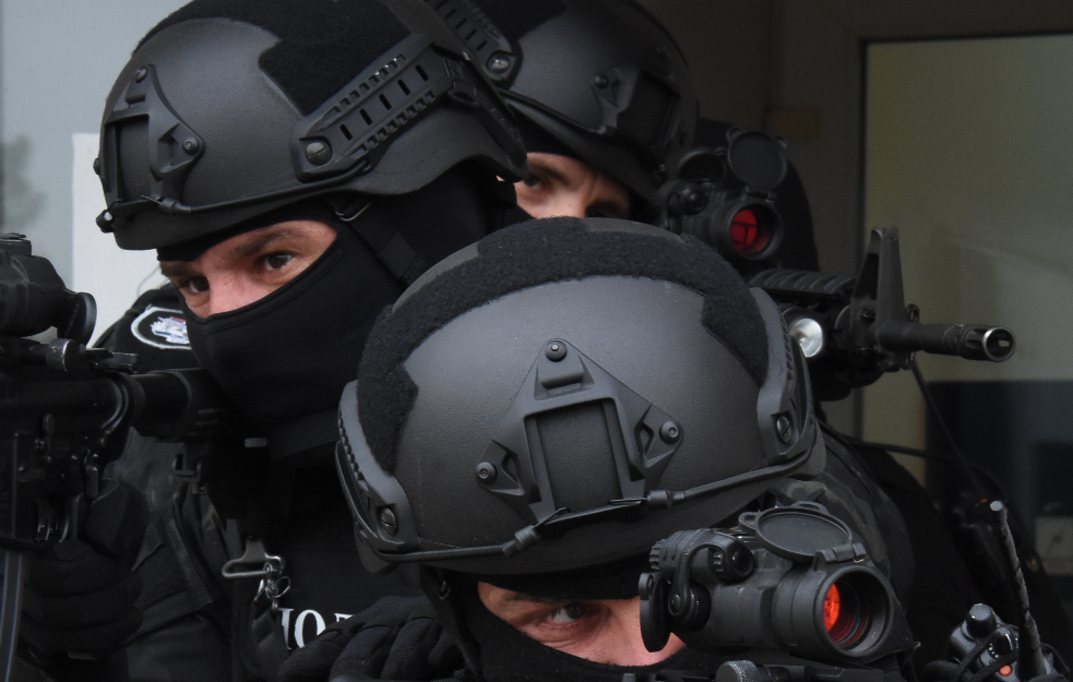 Fantomska lica zakona: Da li policija ima pravo da interveniše pod maskama?