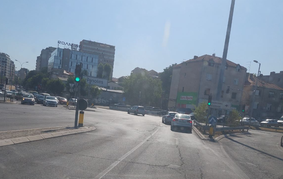Beograd u potpunoj blokadi: Auto Komanda, Dušanovac i Ulica Maksima Gorkog pod obustavom saobraćaja