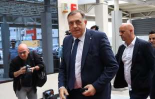 Miloradu Dodiku ukinut pritvor, izrečene zabrane kretanja i javljanja