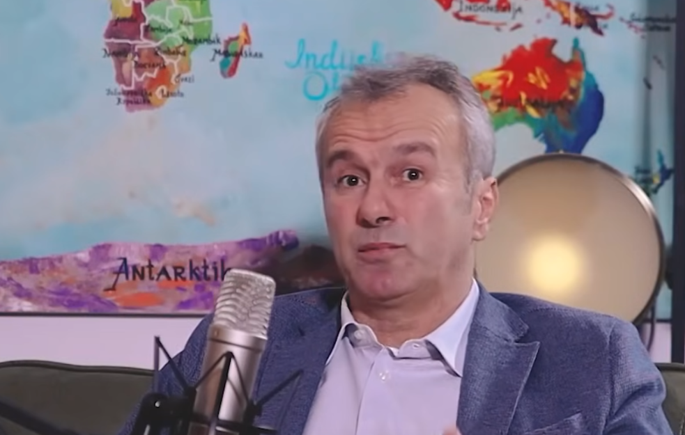 Dejan Savićević kažnjen sa 1.000 evra i zabranom vožnje zbog odbijanja alkotesta