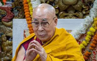 Hiljade tibetanskih budista proslavilo 90. rođendan Dalaj Lame u Daramšali