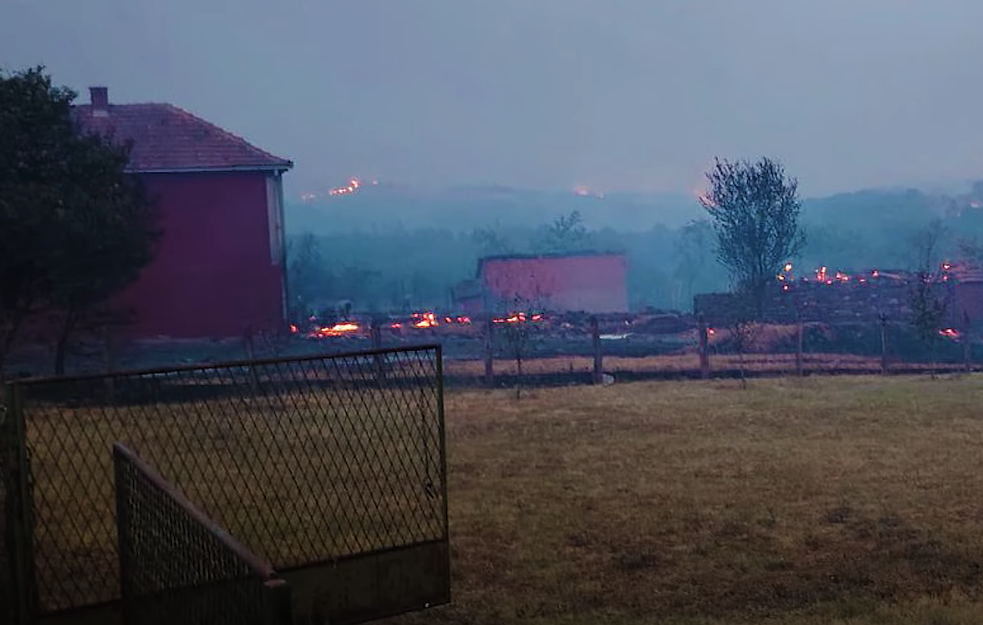 Požari ugašeni u Srbiji, stanje elementarne nepogode na snazi u pet gradova i 11 opština  