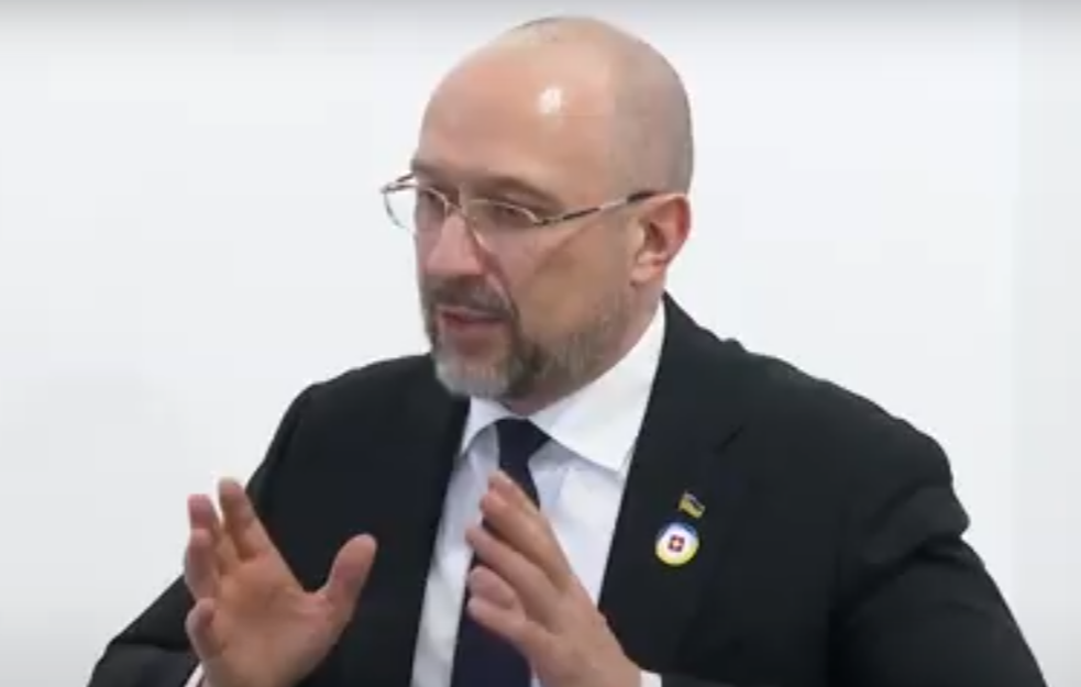 Premijer Ukrajine podneo ostavku