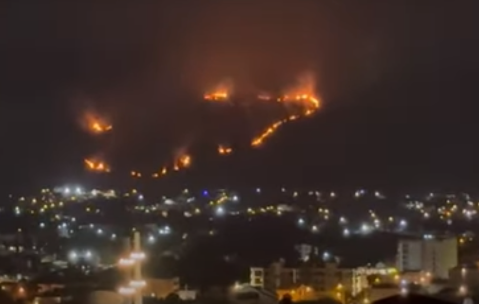 Požar na brdu Volujica iznad Bara: Vatrogasci jedva odbranili kuće