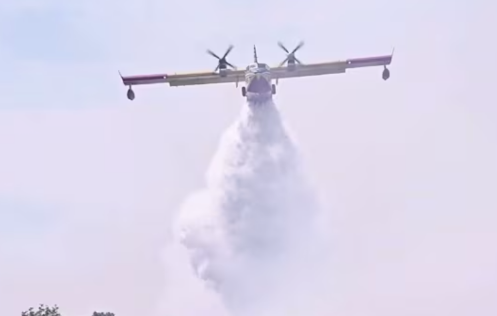 Veliki požar nadomak Splita, preti objektima  