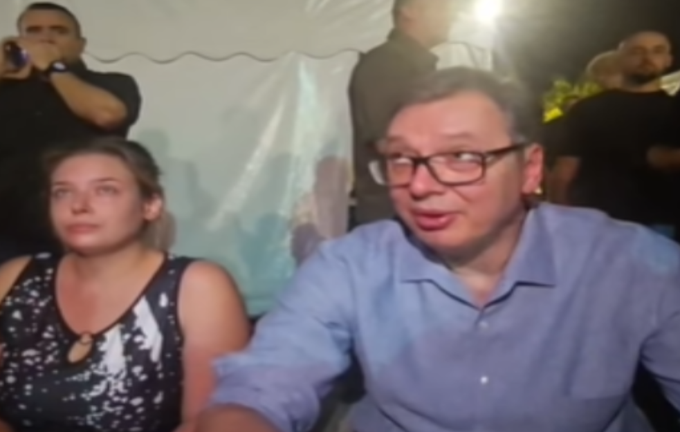 Vučić poručio iz Ćacilenda: Došao sam da budem sa narodom