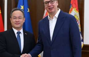 Odličan sastanak: Vučić se sastao sa ambasadorom Kine i najavio susret sa Si Đinpingom