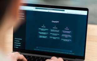 „ChatGPT je našem sinu pomogao da se ubije“: Tužba protiv kompanije OpenAI