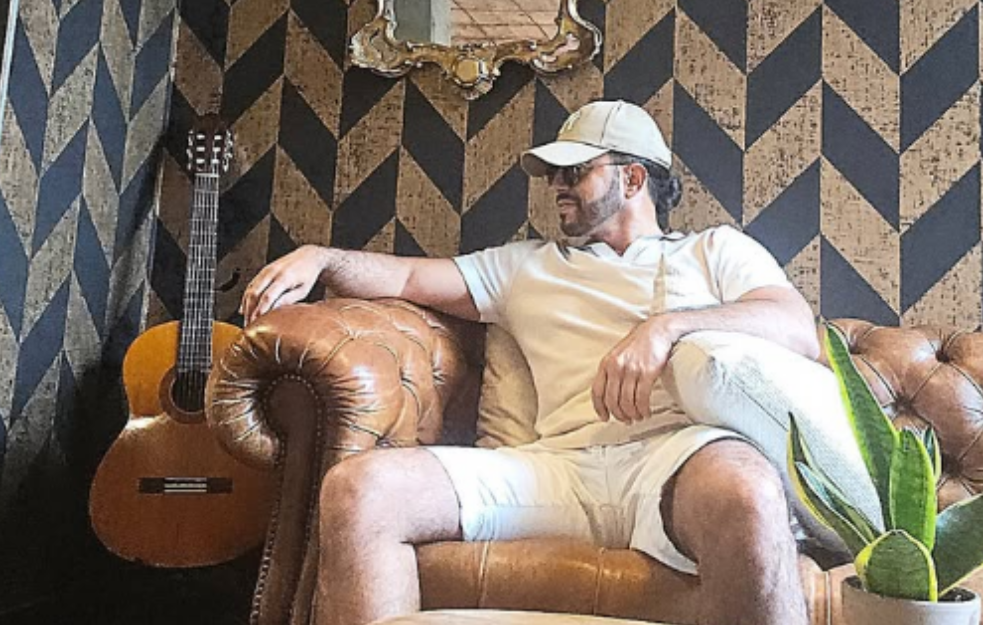 Adil će ipak održati koncert u Beogradu, evo gde će da nastupa