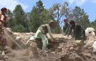 Razoran zemljotres pogodio Avganistan: Strahuje se da ima stotine žrtava