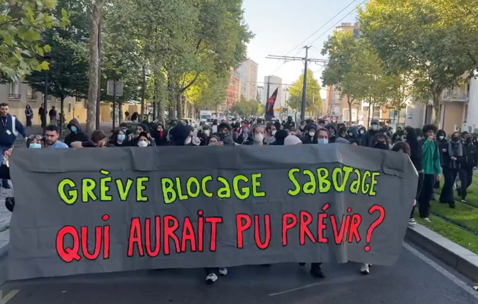 PROTESTI I BLOKADE ŠIROM FRANCUSKE: Pariz u strahu od nereda