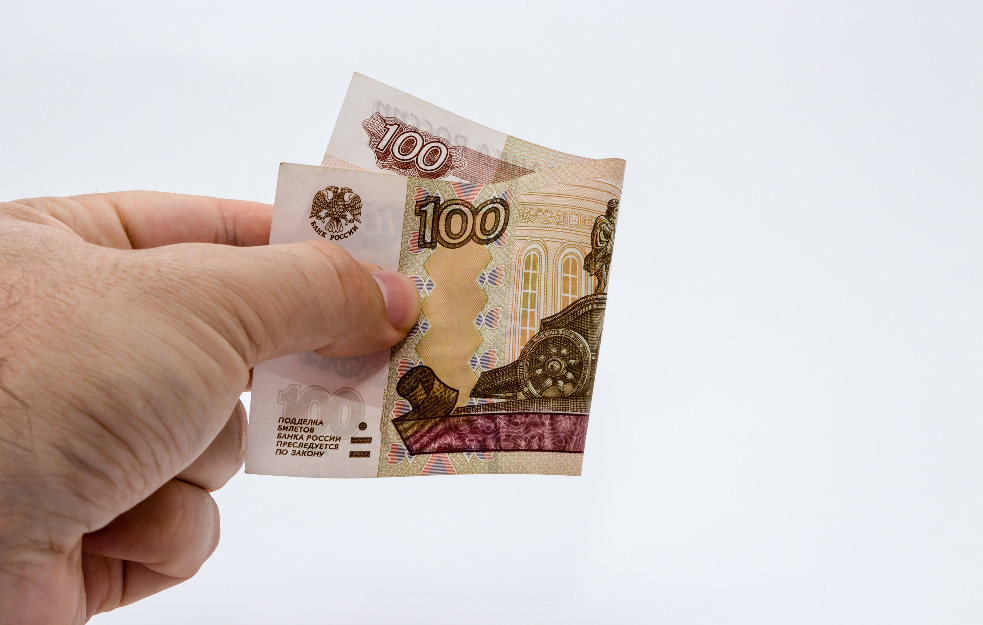 Zašto su rublje mnogo bezbednije od evra