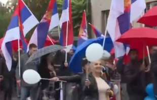 Paralelni protesti u više od 200 mesta širom Srbije: Inicidenti, sukobi, povrede i policijske blokade
