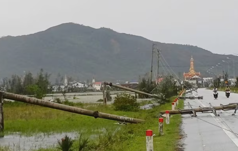 Tajfun u Vijetnamu odneo najmanje 19 života, 13 osoba nestalo