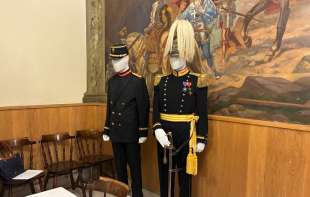 Papina garda dobila novu uniformu