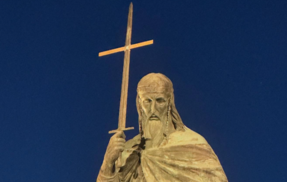 Pokrenut prekršajni postupak protiv Pijaniste jer je preradio spomenik Stefanu Nemanji