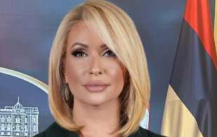 Potpredsednica Vlade Vojvodine Sandra Božić šokirala javnost izjavom a prima 450.000 rsd mesečno:„Visoko obrazovanje treba srušiti do temelja“: