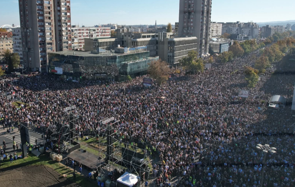 Olenik: Prema policijskim procenama u Novom Sadu između 140.000 i 160.000 ljudi