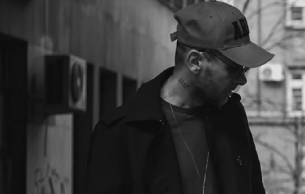 Pevač (47) se povukao zbog droge, a sada otkrio kroz šta je prošao: „Iza mene je teška životna borba“