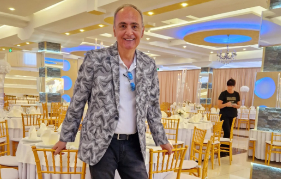 Posle 36 godina pevač spakovao kofere i otišao, sad ga je stiglo: „Ide mi se kući“