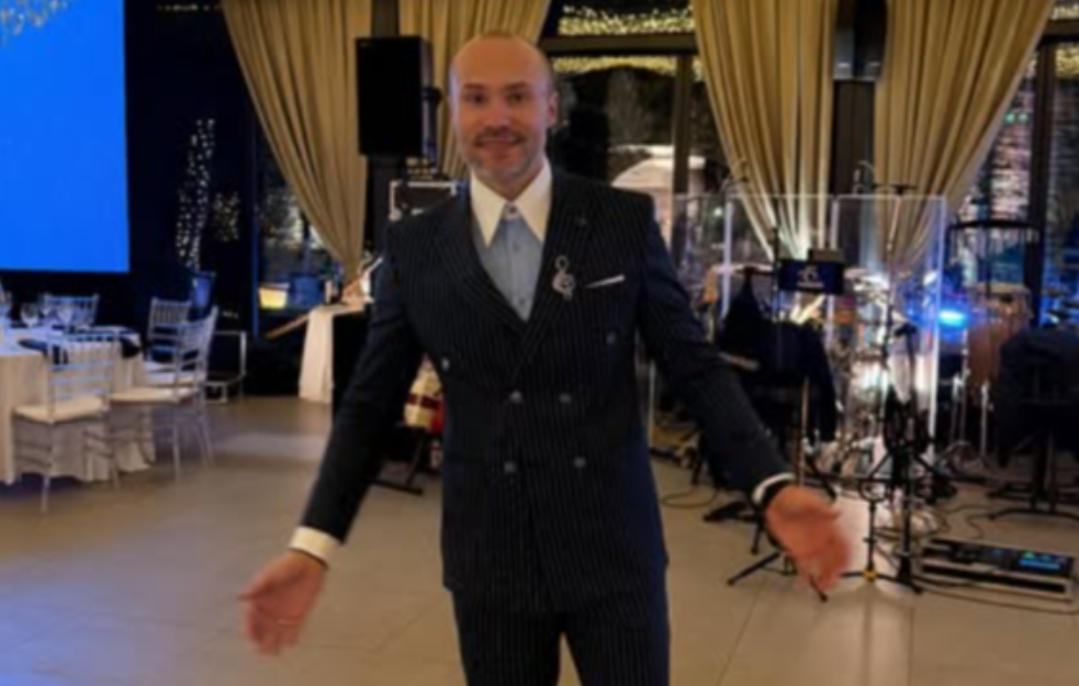 Aca Sofronijević postaje otac: Lepa doktorka otkrila da je trudna