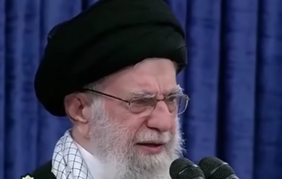 Obaveštajci poslali hitno upozorenje: Sprema se likvidacija vrhovnog vođe Irana ajatolaha Alija Hamneija