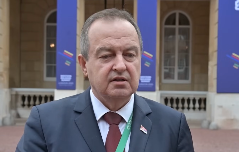  Dačić: Nije tačno da vlada nezainteresovanost za policijski posao