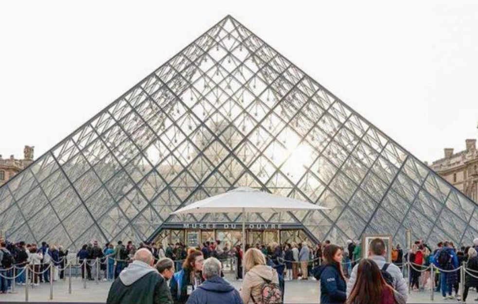 Luvr za 45 odsto povećava cene karata za turiste izvan EU 