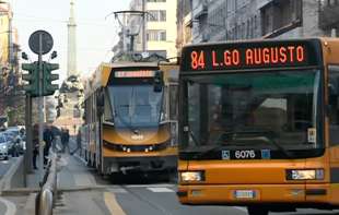 Generalni štrajk parališe Italiju: Gotovo svi ključni sektori u prekidu rada