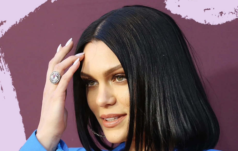 Džesi Džej se rasplakala pred obožavaocima