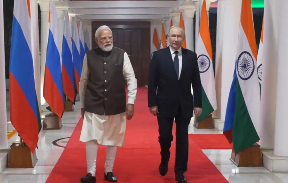 Putin u poseti Indiji: Tramp ima svoje ciljeve, a mi svoje, radimo u sopstvenom interesu (VIDEO)