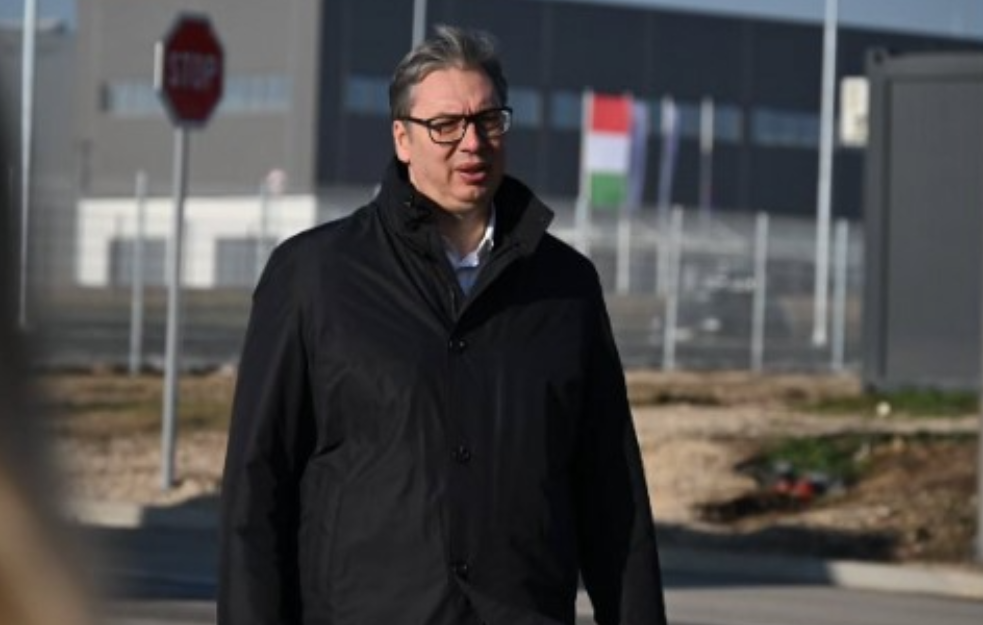 Vučićeve poruke iz Niša: Optužite mene za Generalštab, 