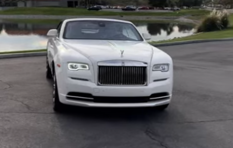 Nova igračka za bogata&scaron;e: Rols-Rojs biće proizveden u samo 25 primeraka