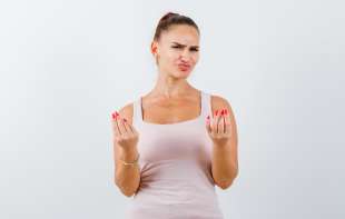 Ukoliko doživite iznenadni napad gladi, 1 tačka na srednjem prstu smanjićete apetit