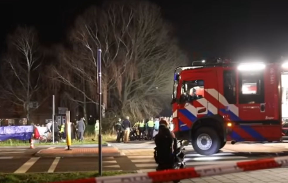 Devet osoba povređeno na božićnoj paradi u Holandiji: Automobil uleteo u grupu ljudi