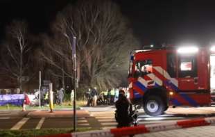 Devet osoba povređeno na božićnoj paradi u Holandiji: Automobil uleteo u grupu ljudi