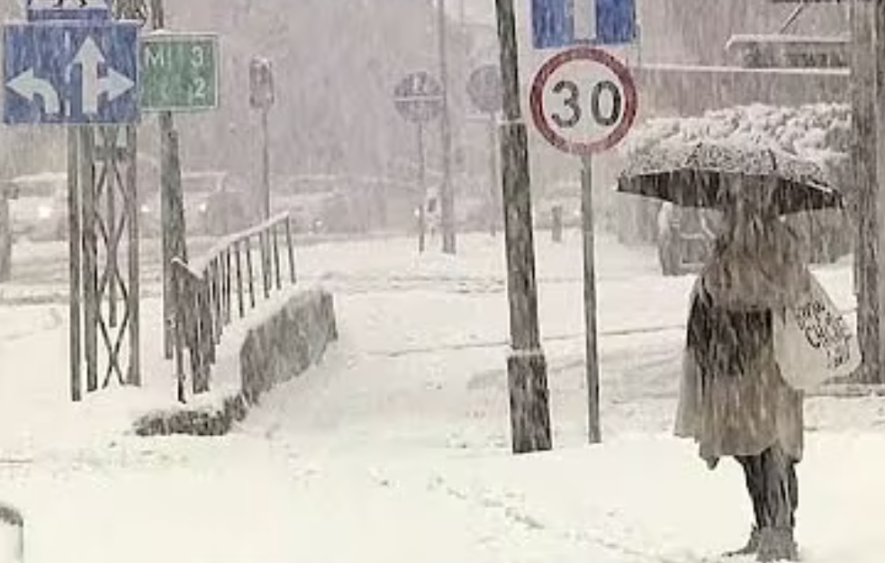 Francuska se suočava sa obilnim padavinama i snežnim lavinama