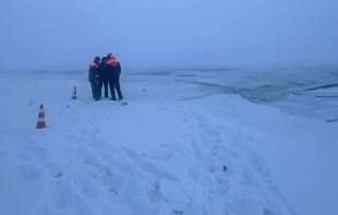 Vozilo sa osam ljudi propalo kroz led na reci u Jakutsku, stradalo dvoje