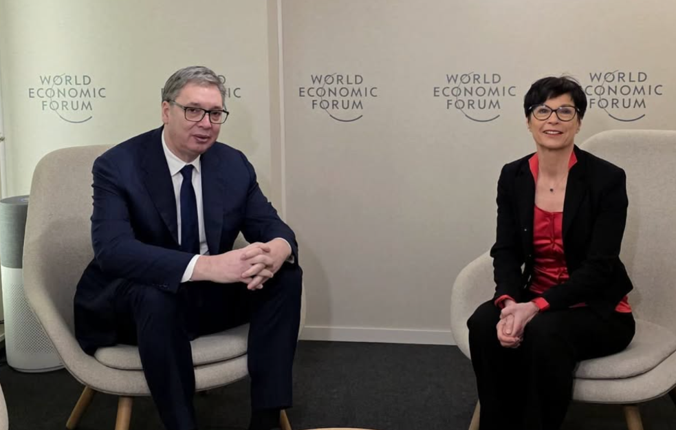 Vučić se sastao sa evropskom komesarkom Martom Kos u Davosu