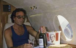 Hulio Iglesijas oslobođen optužbi