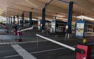 Srpski prevoznici planiraju proširenje blokade na još dva granična prelaza na istoku zemlje