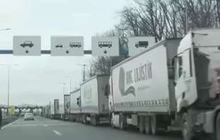 AMSS: Teretni terminalni u blokadi, oprez zbog moguće magle i poledice